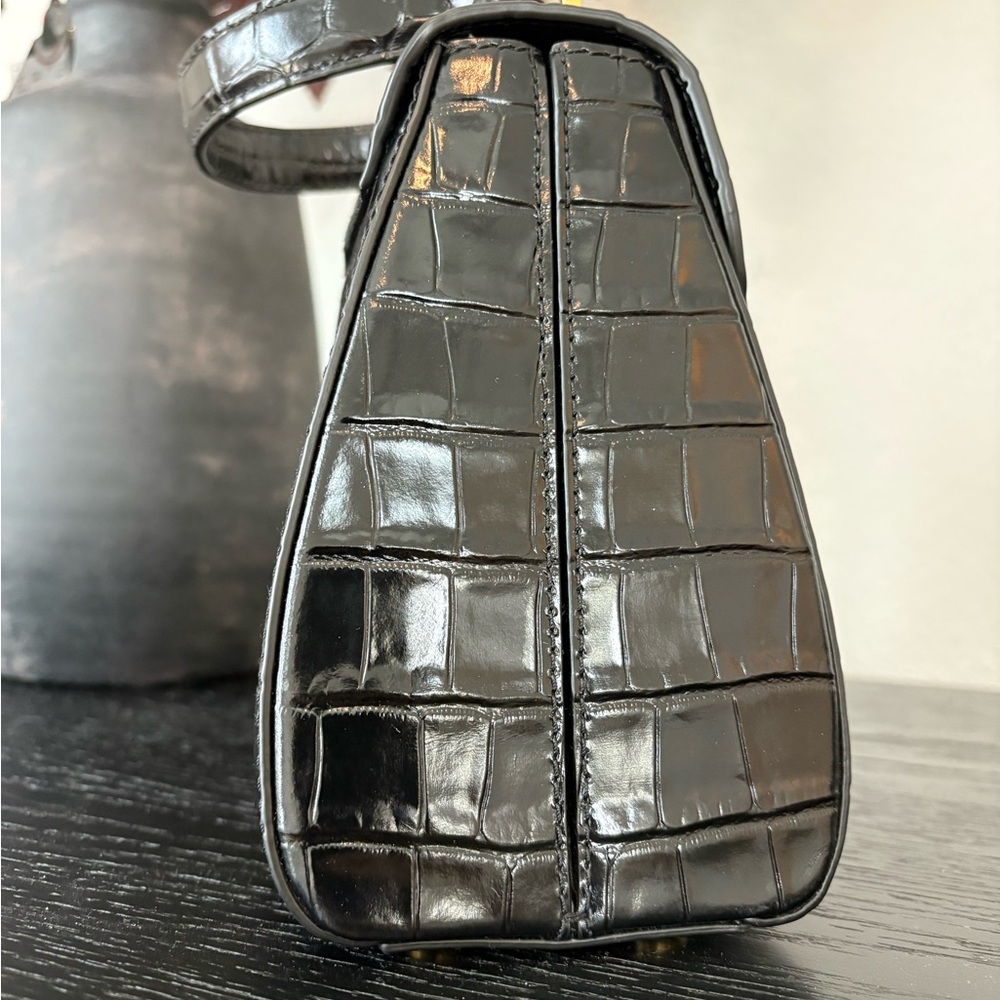 Veronica Beard Croc-Embossed Crest Lock Bag - Picture 7 of 12